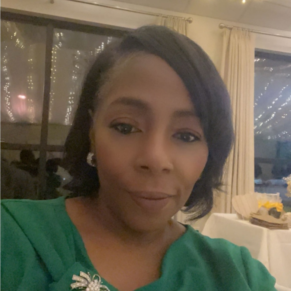 Meet your Posher, Veronica
